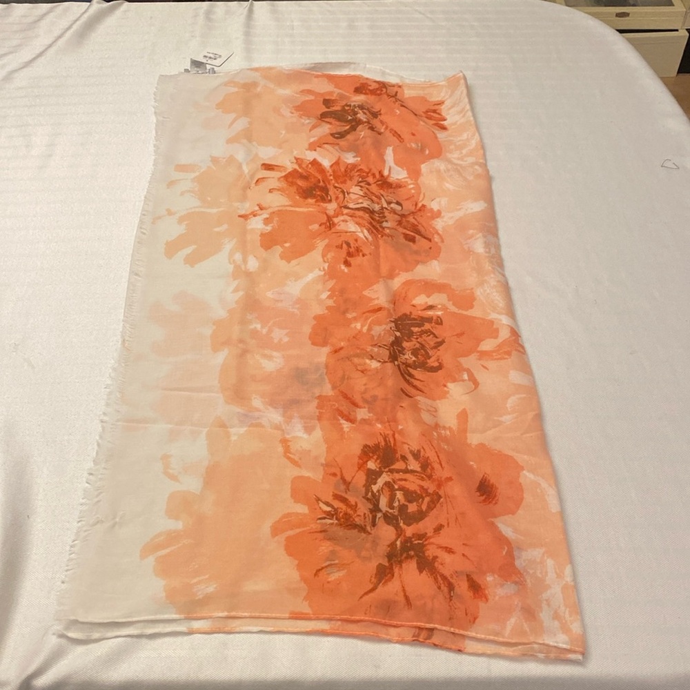 NWT: Nordstrom “coral combo” synthetic blend scarf, one size fits all.